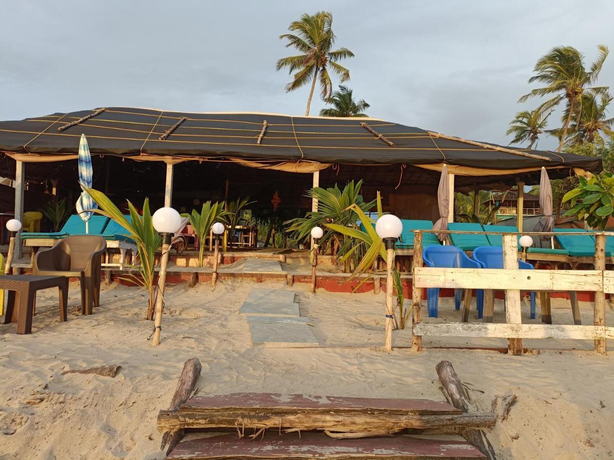 Shantaram Beach Huts Arambol Ngoại thất bức ảnh